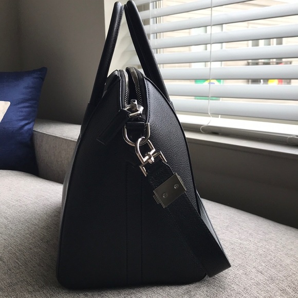 Givenchy Antigone Medium Satchel - Picture 3 of 4